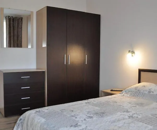 Comfortapartment Iglika 2 *